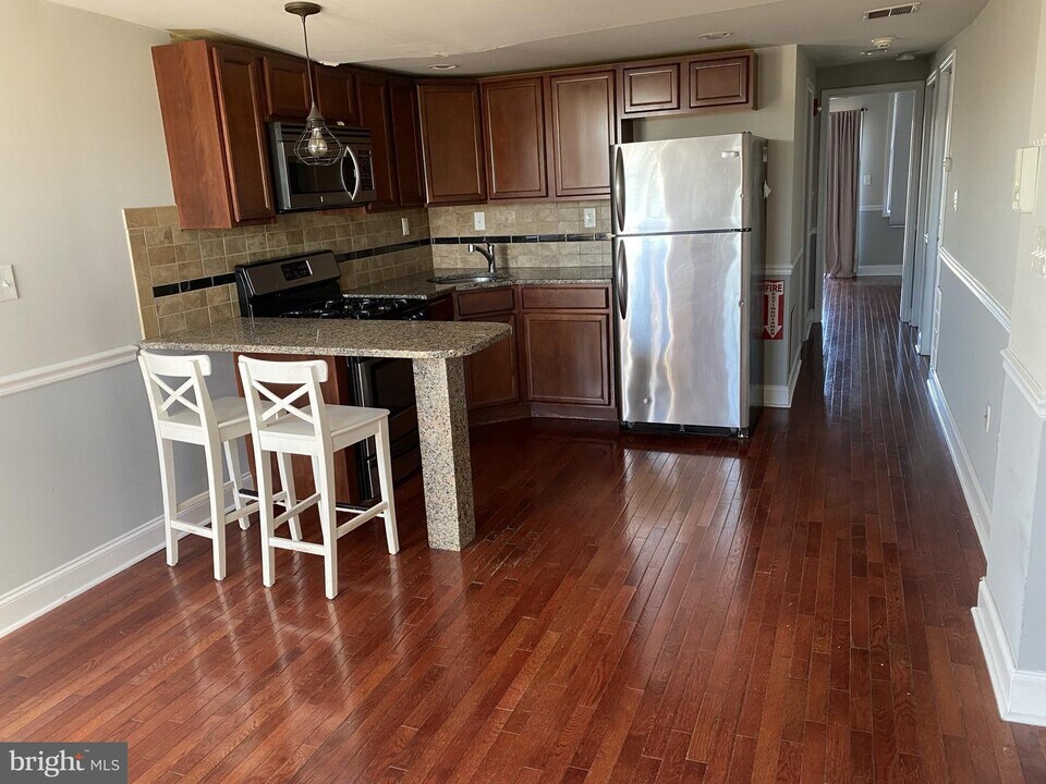 1731 E Passyunk Ave Photo