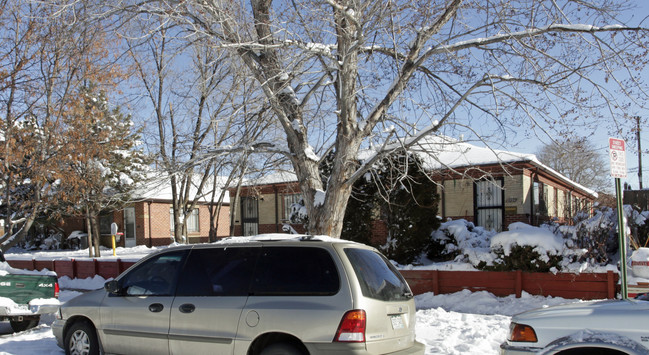 2724-2734 Madison St in Denver, CO - Foto de edificio - Building Photo