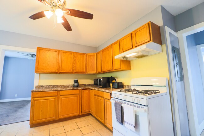 73 Green Hill Pkwy, Unit 3 in Worcester, MA - Building Photo - Building Photo