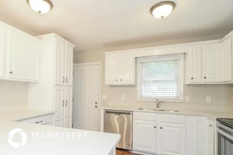 1278 Millerwood Dr in Winston-Salem, NC - Building Photo - Building Photo