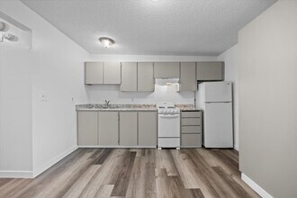 Centennial West in Walla Walla, WA - Building Photo - Building Photo