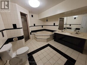 61 Janesville Rd in Vaughan, ON - Building Photo - Building Photo