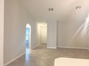 36 Ryapple Ln in Palm Coast, FL - Foto de edificio - Building Photo