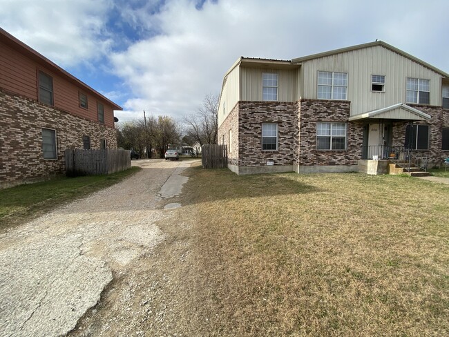 806 Sissom Rd in Killeen, TX - Building Photo - Building Photo