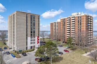 Riverview Manor Apartments in Buffalo, NY - Building Photo - Building Photo