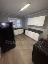 21 Edison St in Wilkes-Barre, PA - Building Photo - Building Photo