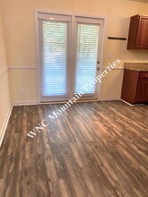 128 Old Salem Ct in Fletcher, NC - Building Photo - Building Photo