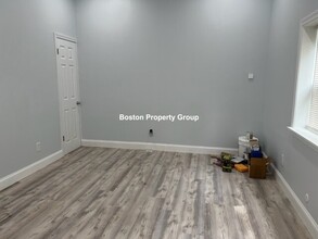 15 Rice St, Unit 1 in Brookline, MA - Building Photo - Building Photo