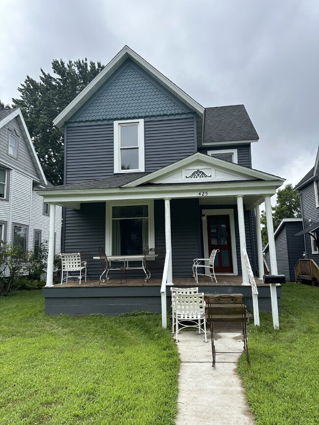 property at 425 Hudson St