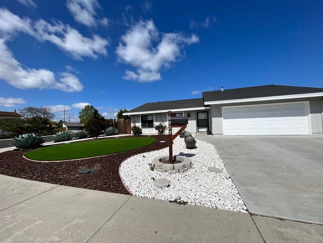 4606 Lakeshore Dr, Unit 4606 Lakeshore Dr. Santa