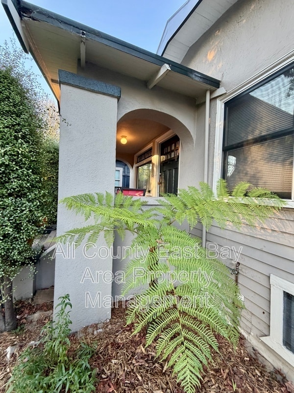 2306 Spaulding Ave in Berkeley, CA - Building Photo - Building Photo