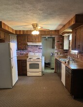 301 Ardmore Dr in Cedarville, OH - Foto de edificio - Building Photo