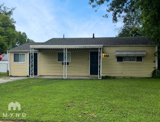 property at 3049 Bluefield Dr