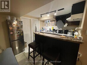 5629 Haddon Hall Rd in Mississauga, ON - Building Photo - Building Photo