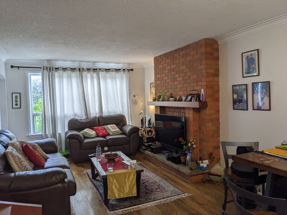 Yonge and Finch East Three Bedroom and 1.5 in Toronto, ON - Building Photo