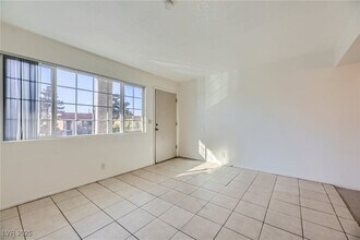 3604 Thomas Ave in North Las Vegas, NV - Building Photo - Building Photo