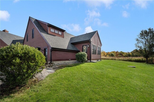 318 Sutton St in Uxbridge, MA - Building Photo - Building Photo