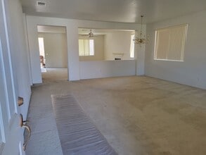 12683 Norwegian St in Corona, CA - Building Photo - Building Photo