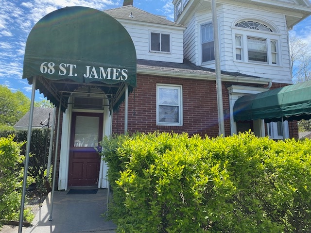 68 St James St in Kingston, NY - Foto de edificio