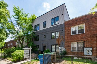 1709 H ST NE in Washington, DC - Building Photo