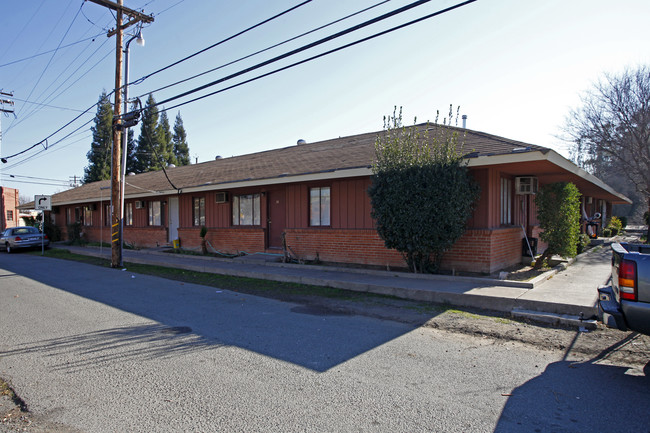 Woodlake Manor in Sacramento, CA - Foto de edificio - Building Photo