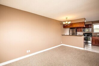 Solaris at the Biltmore in Phoenix, AZ - Foto de edificio - Building Photo