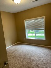 7446 S Louise Ave in Sioux Falls, SD - Building Photo - Building Photo