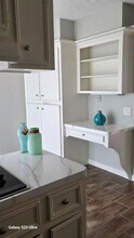 7846 Bankside Dr in Houston, TX - Building Photo - Building Photo