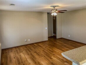 211 Foxglove St in Centerton, AR - Building Photo - Building Photo