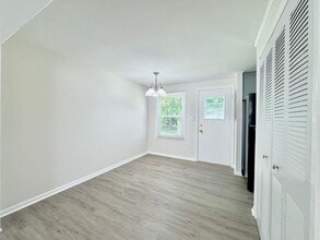221 Smith St in South Hill, VA - Building Photo - Building Photo