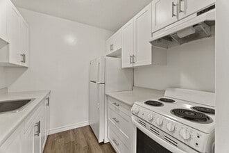 3400 Erskine St in Windsor, ON - Building Photo - Building Photo
