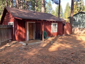 723 James Ave in South Lake Tahoe, CA - Building Photo - Building Photo