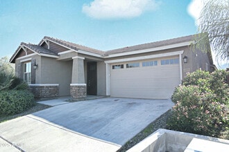 1535 W Corral Rd in Phoenix, AZ - Building Photo - Building Photo