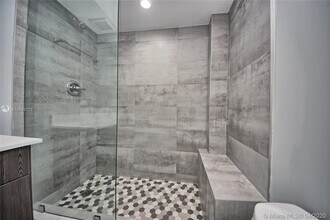 1660 NE 191st St-Unit -309-1 in Miami, FL - Building Photo - Building Photo