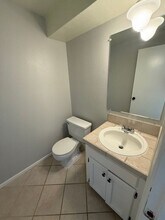 6271 Fairway Ave SE in Salem, OR - Building Photo - Building Photo