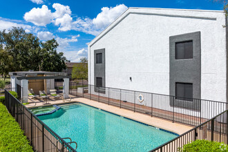 1221 N 85th Pl, Unit 210 in Scottsdale, AZ - Building Photo - Building Photo