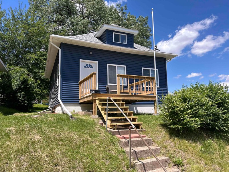 142 5th St in Silvis, IL - Foto de edificio