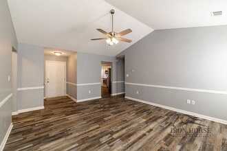 345 Spring Lake Ct in Athens, GA - Building Photo - Building Photo