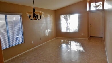 9310 W Beryl Ave in Peoria, AZ - Building Photo - Building Photo