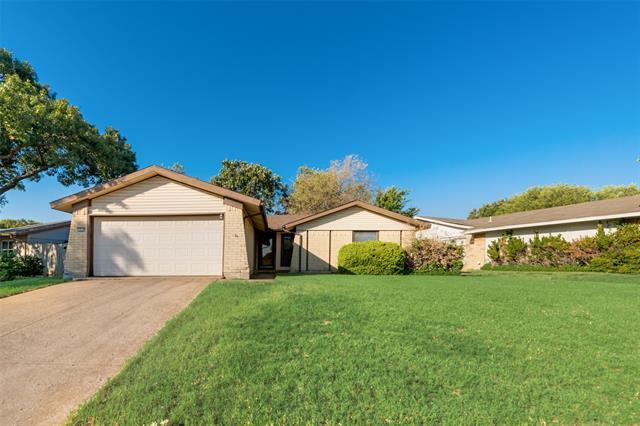1016 Summit Cir in Carrollton, TX - Foto de edificio
