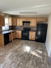 2129 Ferry Rd in Clarksville, TN - Foto de edificio - Building Photo