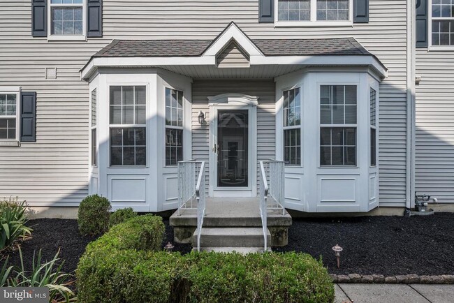 property at 33 Weaver Dr