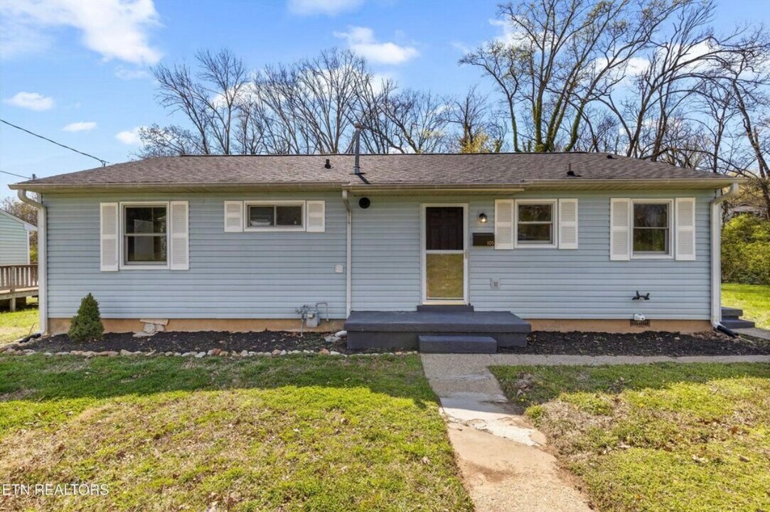 105 Audubon Rd in Oak Ridge, TN - Building Photo