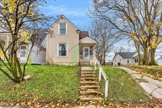 216 Houseman Ave NE in Grand Rapids, MI - Building Photo - Building Photo