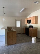 114 E Valley Rd in Harker Heights, TX - Building Photo - Building Photo