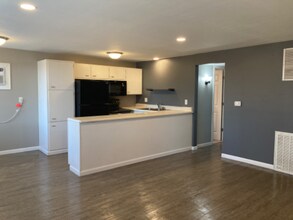 313-319 W 34th St in Sioux Falls, SD - Building Photo - Building Photo