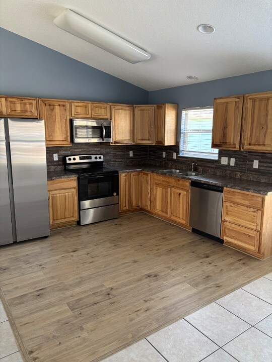 445 E 21st Ave in Gulf Shores, AL - Building Photo