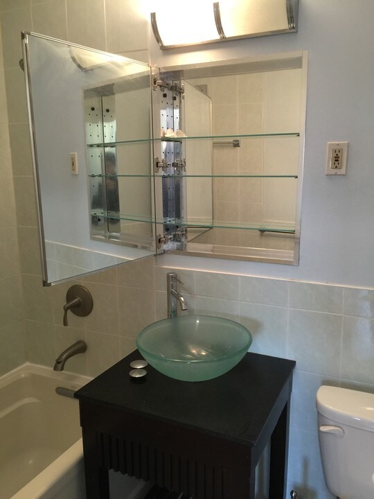 135 Montgomery St-Unit -3F in Jersey City, NJ - Building Photo