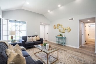 10638 Grandview Dr in Rancho Cucamonga, CA - Building Photo - Building Photo