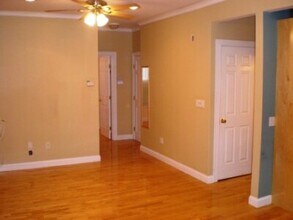 487 E 7th St, Unit 1 in Boston, MA - Building Photo - Building Photo